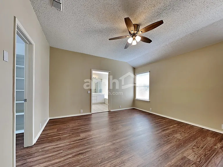 5221 Vista Verde Dr — Photo 11