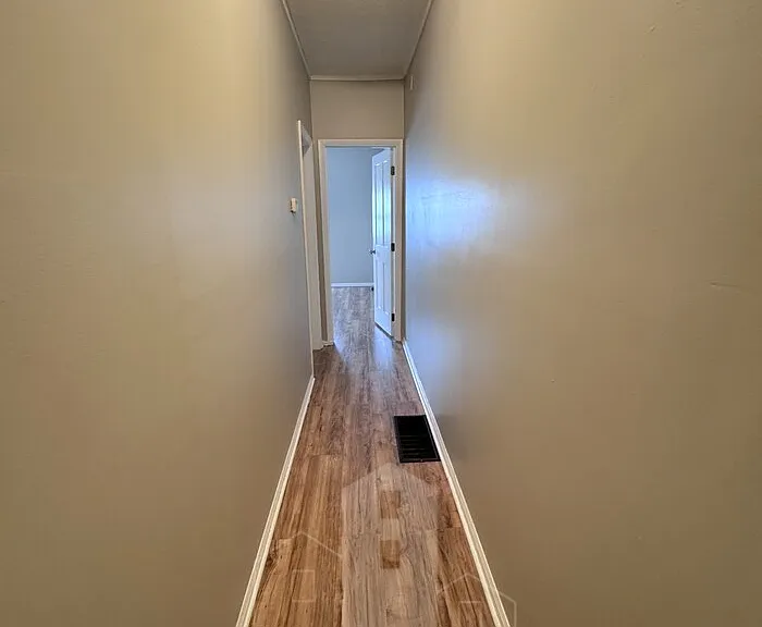 450 Long St #E — Photo 8