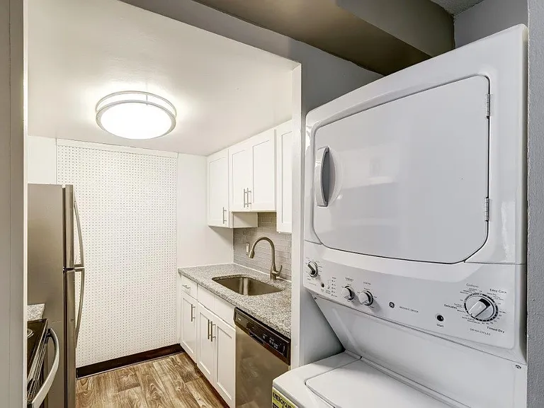 Park Guilderland Apartment Homes — Photo 16