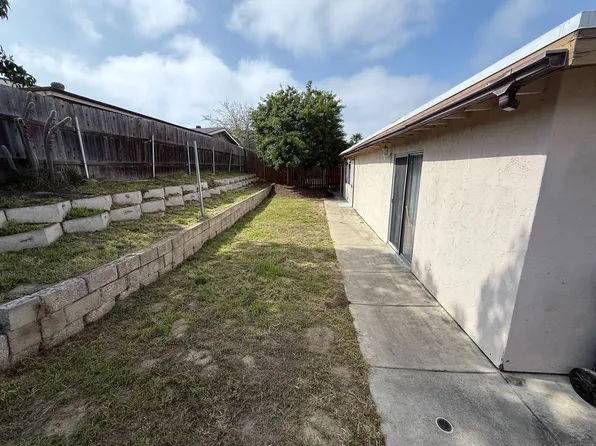 1561 Olive Ave, Chula Vista, CA 91911