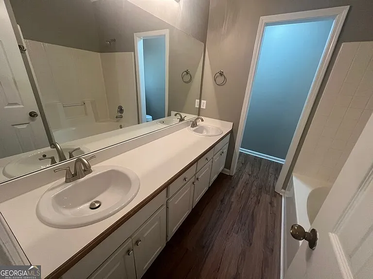 115 Falcon Ridge Dr — Photo 17