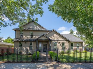 12605 SE Sherman St, Portland, OR 97233