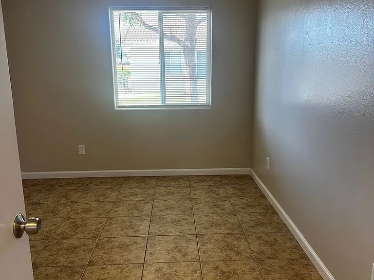 5213 South H Street Unit A — Photo 13