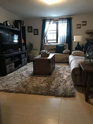 Rented by MQ Realty LLC | media 2