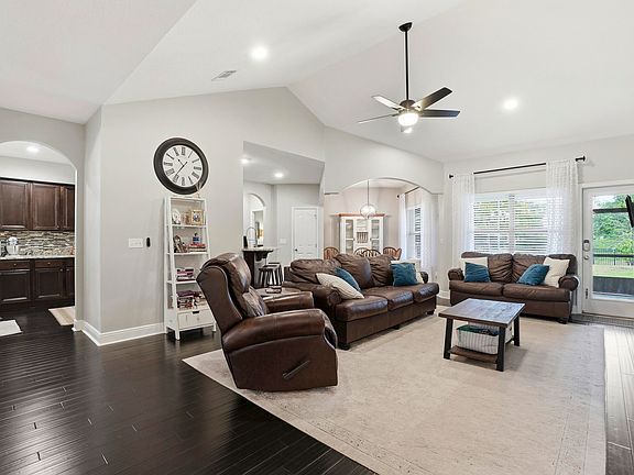 4th image of 52 Mango Ln