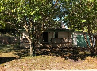 523 Wilson Ave, Aurora, MO 65605