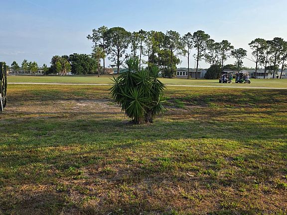 4th image of 1932 Bayou Dr N