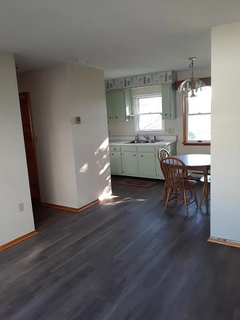 2 bed, 900 sqft, $1,400 — Photo 4
