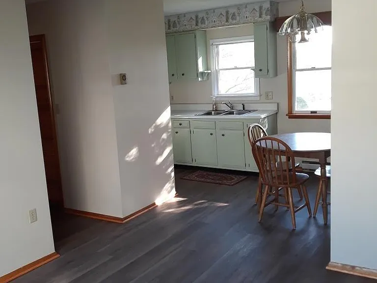 343 E Main St #B — Photo 4