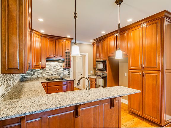 5th image of 2163 Holden Farm Pl