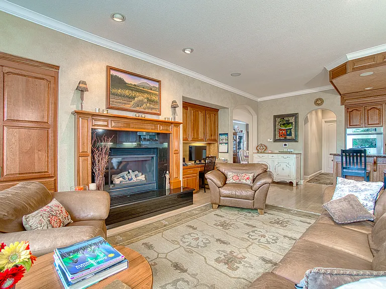 2703 Brush Creek Rd — Photo 14