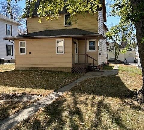 4th image of 218 Sorenson St