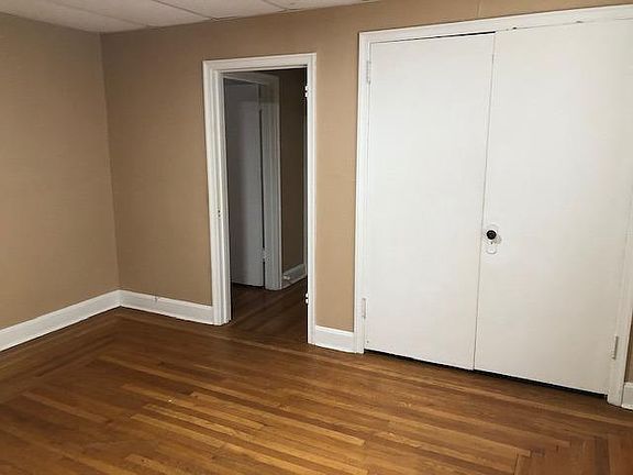 3rd image of 5818 Hamilton Ave APT 9
