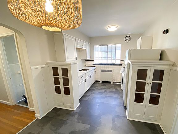 5th image of 6623 Ravenal Ct APT 4