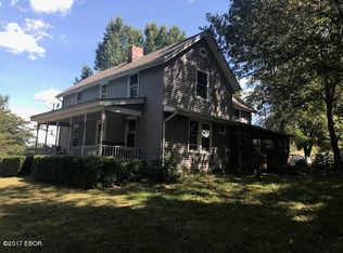 940 Water Valley Rd, Cobden, IL 62920