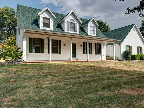 4th image of 1910 N Farm Road 97