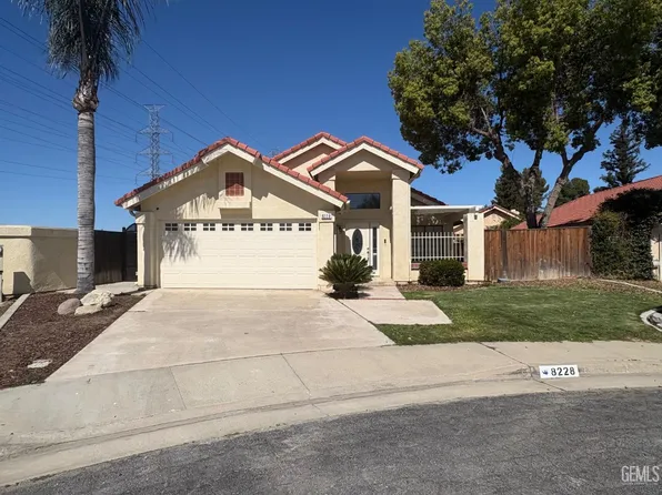 8228 Norfolk Ct, Bakersfield, CA 93311