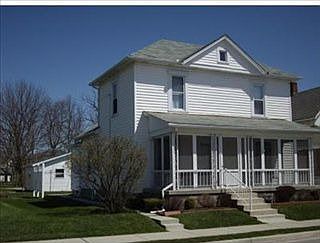 1st image of 210 E Main St