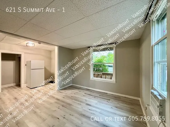 621 S Summit Ave #1, Sioux Falls, SD 57104