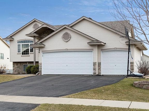 Oversized 3 car garage