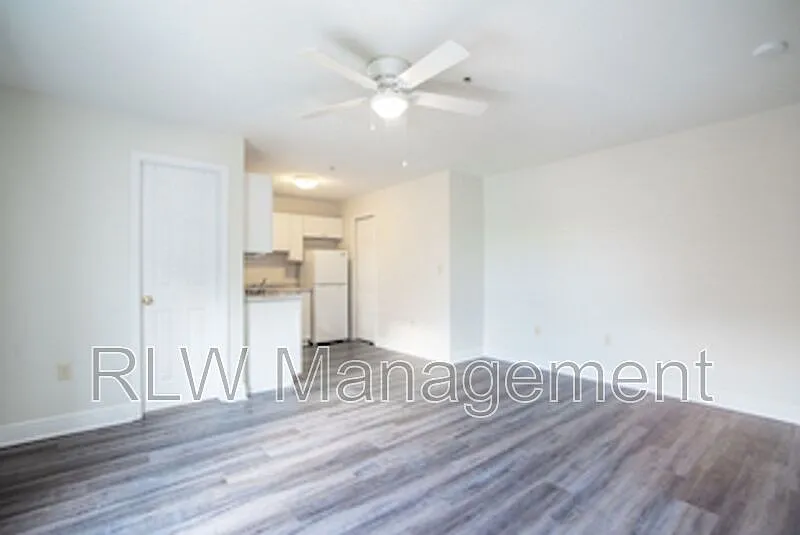 11 N Central Ave — Photo 4