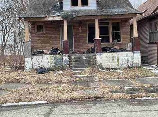 8108 Willard St, Detroit, MI 48214