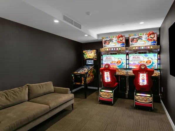 155 Bay Street image 38 of 44