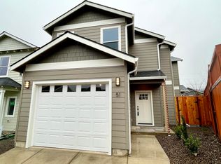 51 Stage Way, Talent, OR 97540