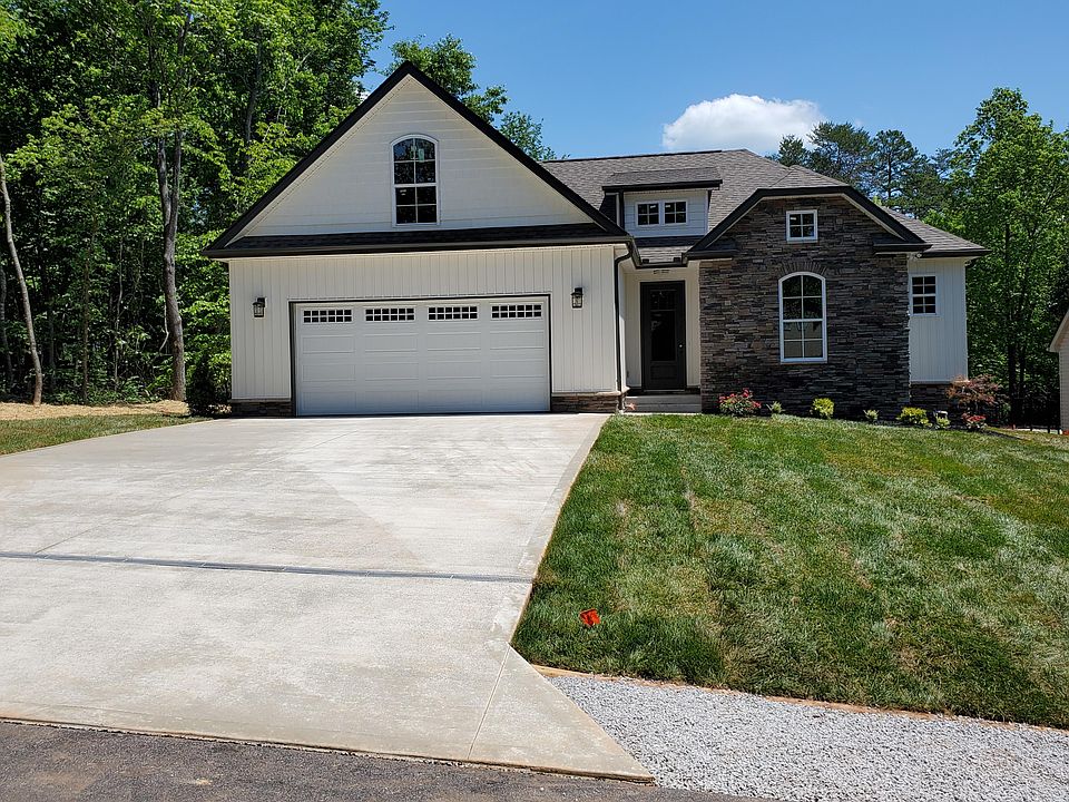 1st image of 161 Daleyuhski Way