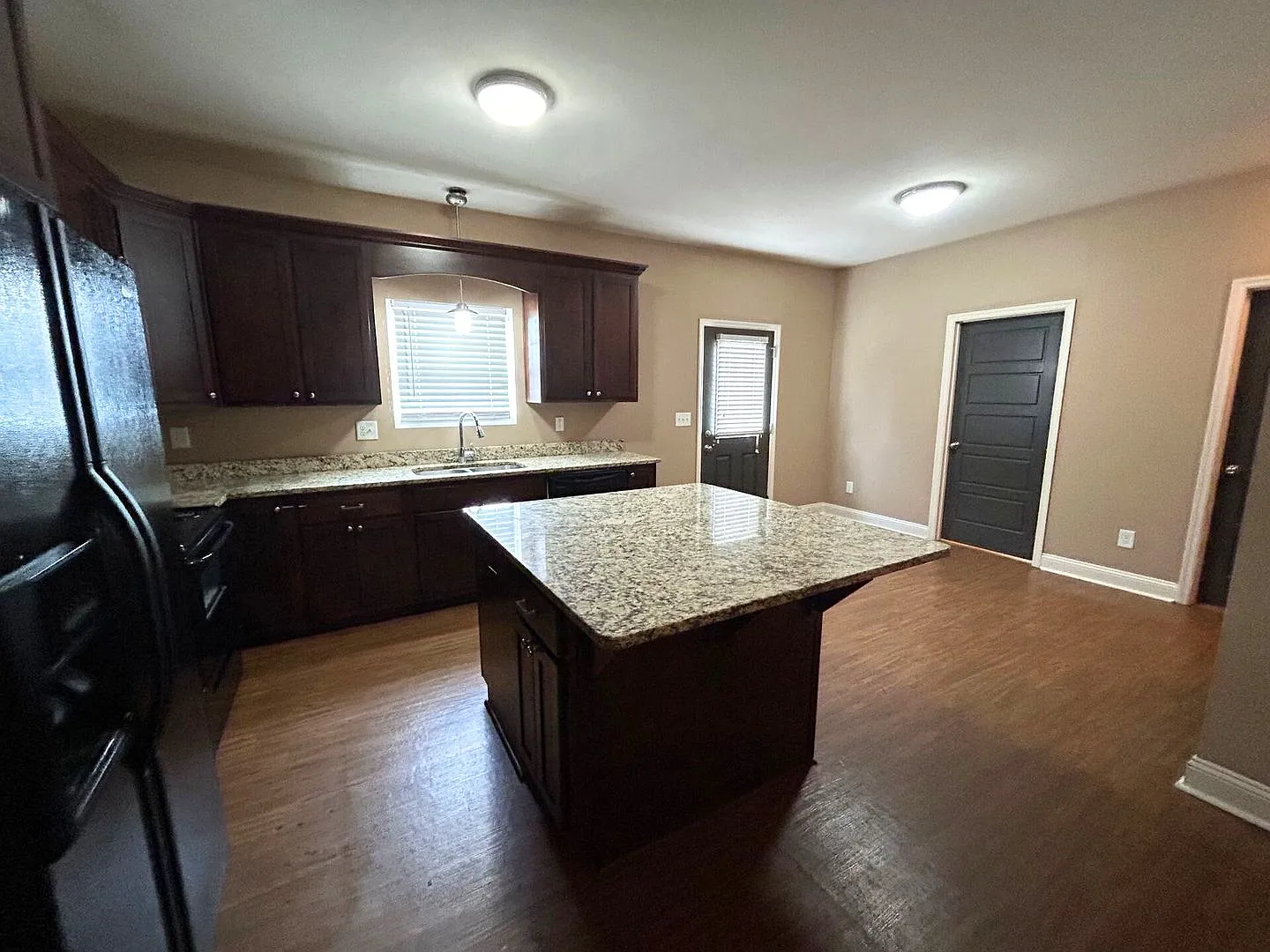 Pre-Leasing For August 5th 2027! — Photo 3