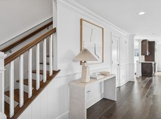 3 Village Green Dr, Southampton, NY 11968