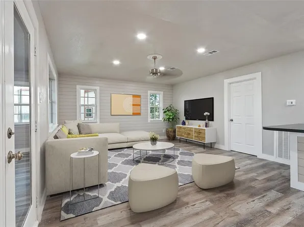 14 N Omega Street, La Marque, TX 77568