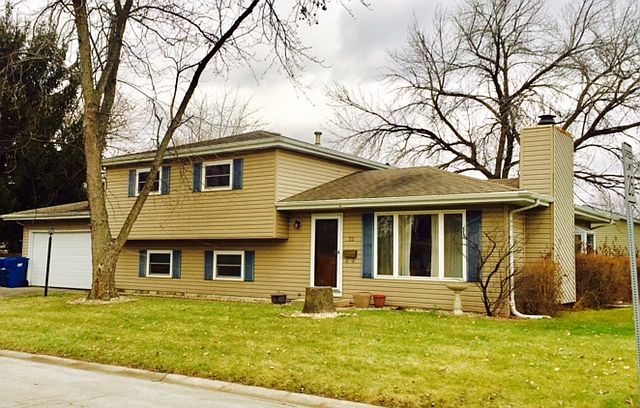 1st image of 32 Hilltop Dr