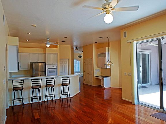 3rd image of 1901 W Desert Highlands Dr