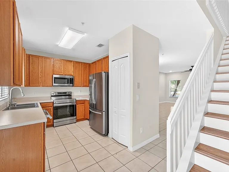 216 Deepcove Rd — Photo 15
