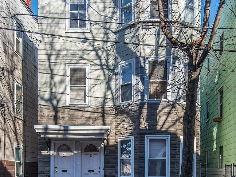 19 Marcella St #2 — Photo 8