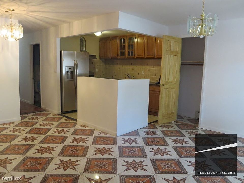 1st image of 2243 28th St APT 1