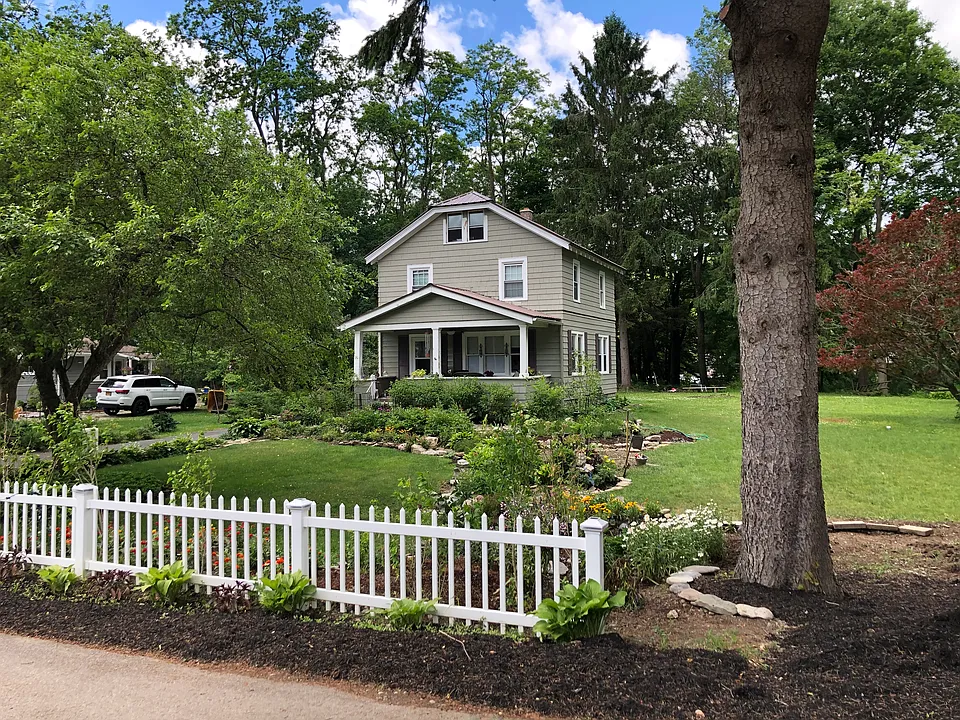 31 Willis Rd #1