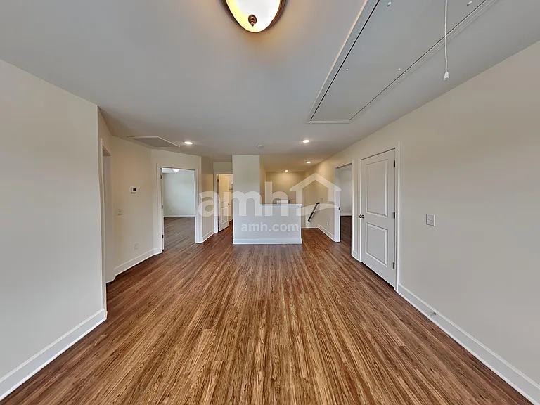5083 Trailwater Dr — Photo 9