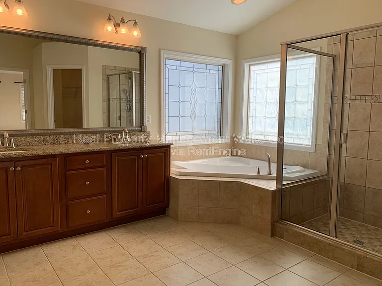 512 Sandy Whispers Pl — Photo 36