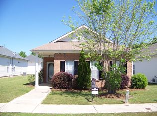 480 Autumn Glen Cir, Fayetteville, GA 30215