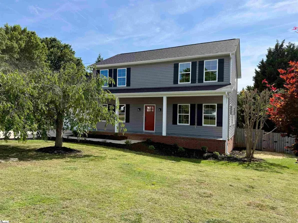 3 Lillians Ln, Greer, SC 29651