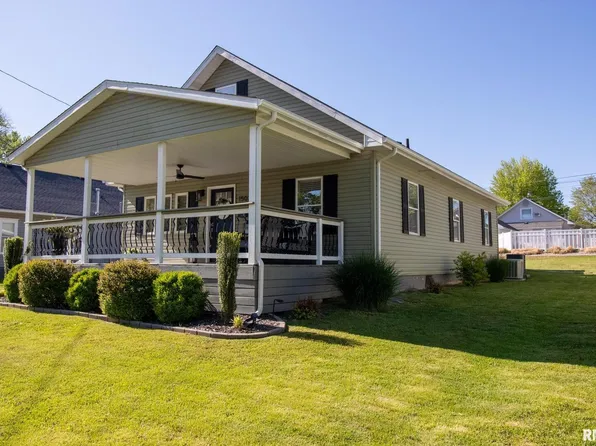 1503 E Elm St, West Frankfort, IL 62896