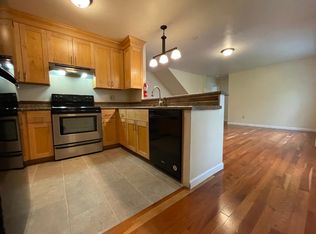 118 N Union St #NU3, Burlington, VT 05401