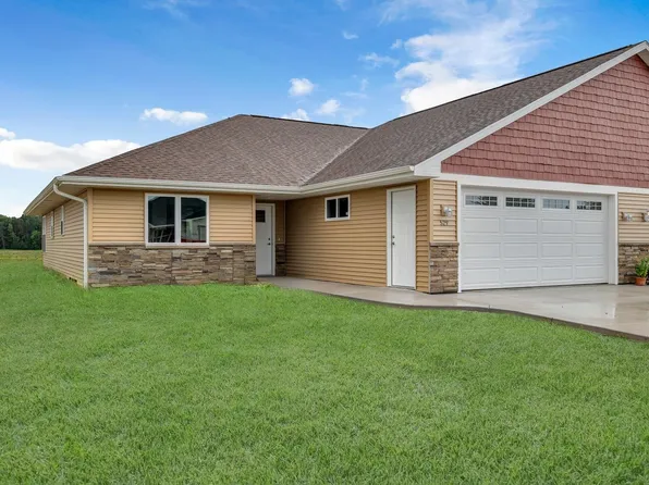 529 Summer Dr, Brillion, WI 54110