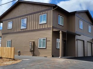 2141 SW 19th St #1-2-3, Redmond, OR 97756