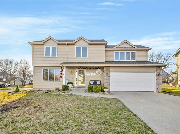 1906 NW 152nd St, Clive, IA 50325