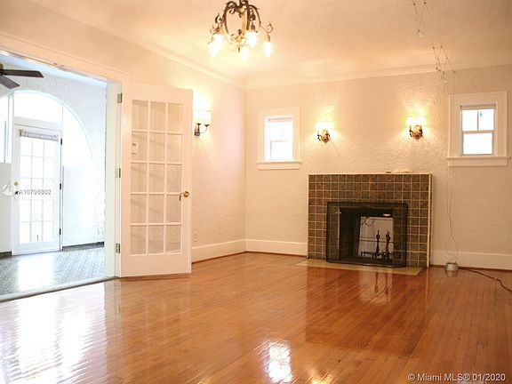 3rd image of 58 NE 44th St #0