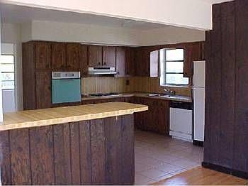2nd image of 901 El Rado St