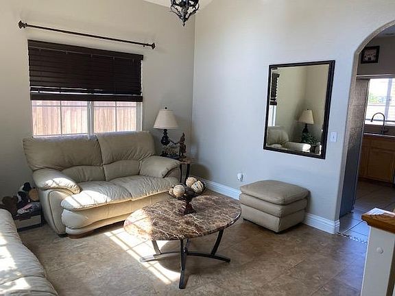 3rd image of 12685 Sunglow Ln
